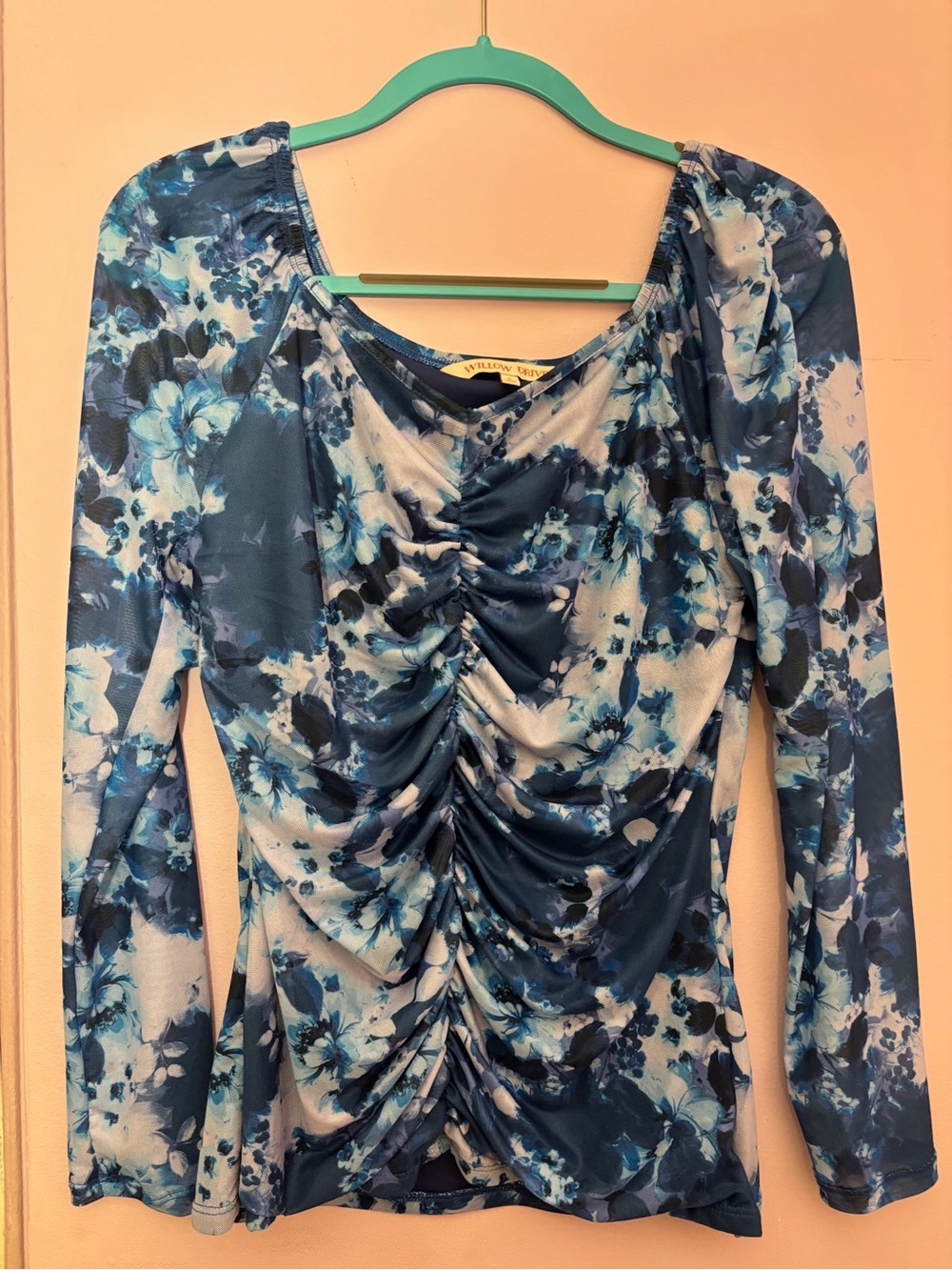 Willow Drive Floral Ruched Long Sleeve Top in Blue & White Like New